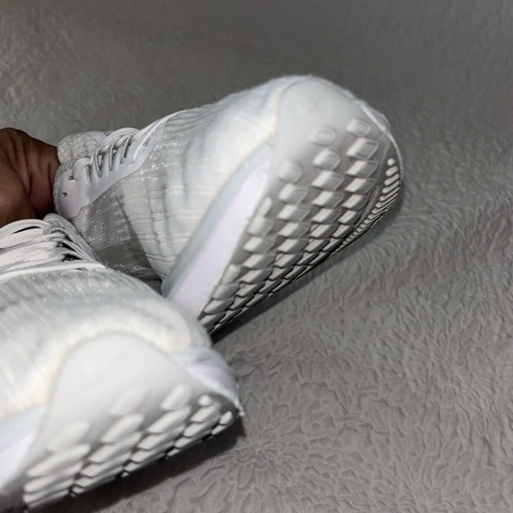 Nike Air Winflo 9 Low Top Athletic Running Sneakers - Picture 9 of 14